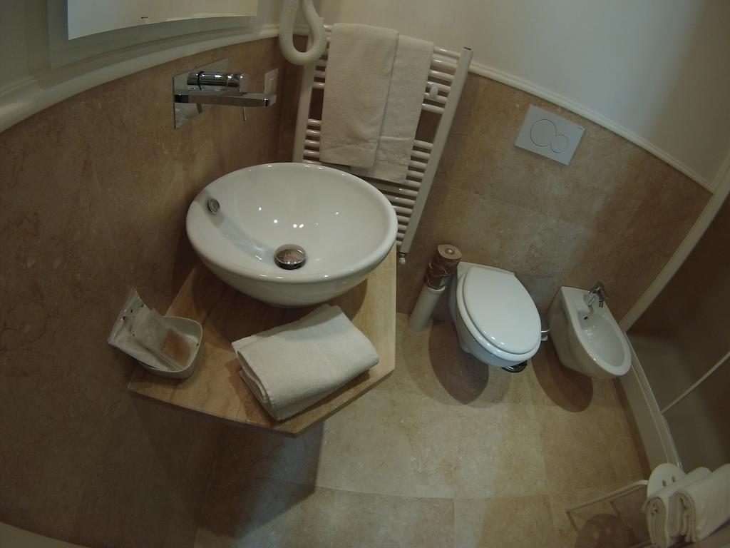 Residenza Martelli Флоренция Стая снимка